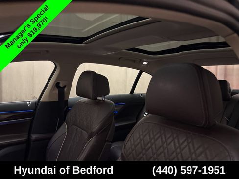 Used 2020 BMW 750i xDrive AWD/4WD image 16