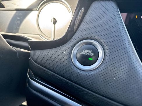 Used 2024 Cadillac XT6 Luxury image 22