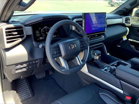 New 2026 Toyota Tundra Limited AWD/4WD image 8