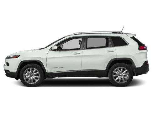 Used 2015 Jeep Cherokee Limited w/ Luxury Group FWD image 6