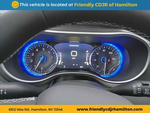 New 2026 Chrysler Pacifica Select image 14