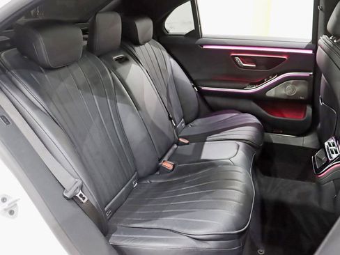 Used 2023 Mercedes-Benz S 500 4MATIC w/ AMG Line image 27