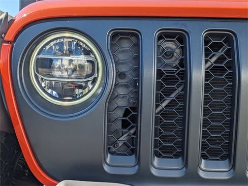 Used 2020 Jeep Gladiator Rubicon w/ Dual Top Group image 10