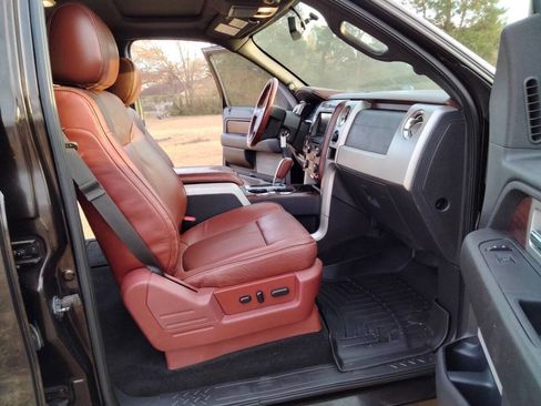 Used 2013 Ford F150 King Ranch w/ King Ranch Luxury Pkg image 19