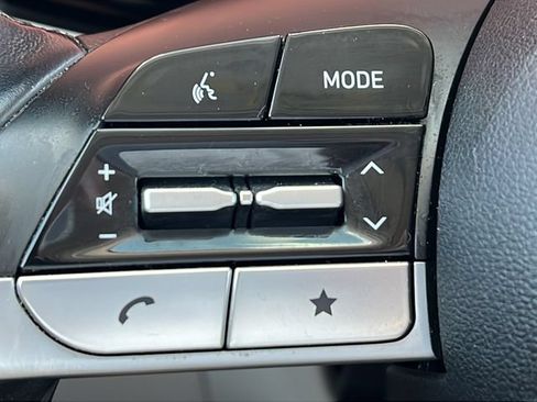 Certified 2022 Hyundai Tucson SEL w/ Convenience Package FWD image 30