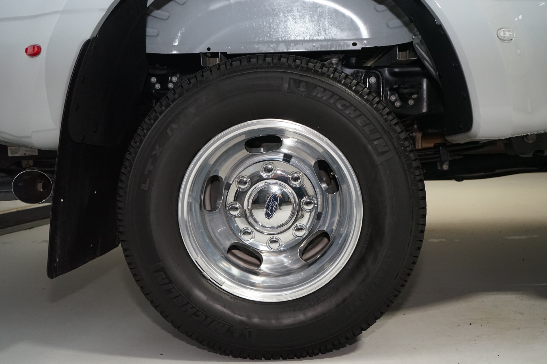 Used 2025 Ford F350 Platinum AWD/4WD image 25