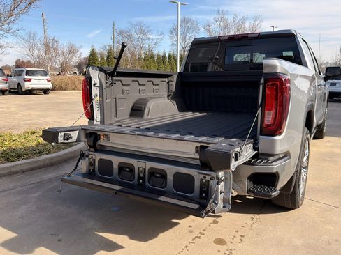Used 2024 GMC Sierra 1500 Denali image 10