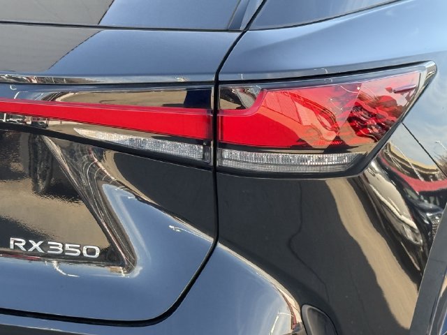 Used 2024 Lexus RX 350 FWD w/ Technology Package image 6