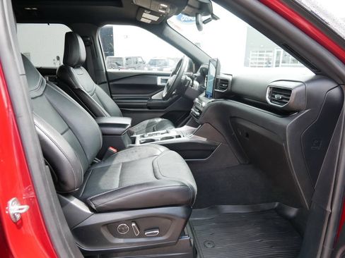 Used 2020 Ford Explorer ST w/ ST Street Pack AWD/4WD image 13