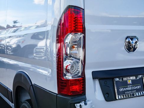 New 2026 RAM ProMaster 1500 w/ Quick Order Package 22G SLT image 7