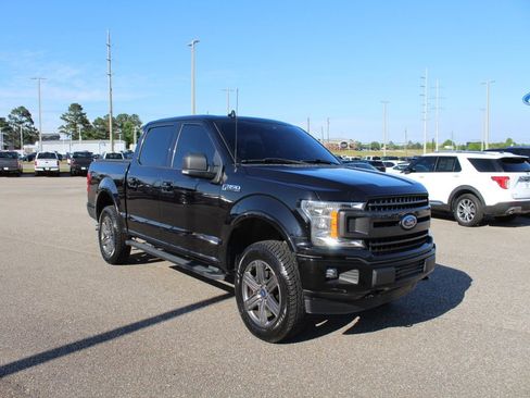 Used 2020 Ford F150 XLT w/ Equipment Group 302A Luxury AWD/4WD image 2