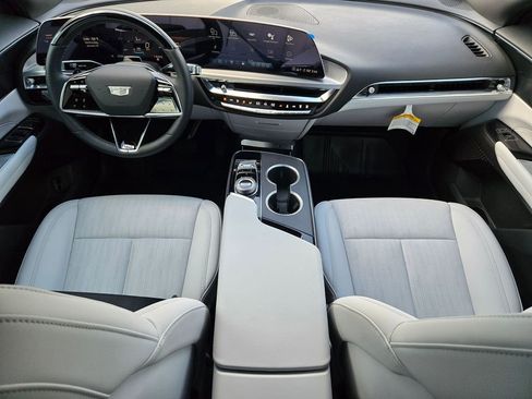 New 2026 Cadillac Lyriq Sport image 13