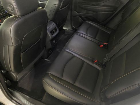 Used 2019 GMC Terrain SLT AWD/4WD image 18