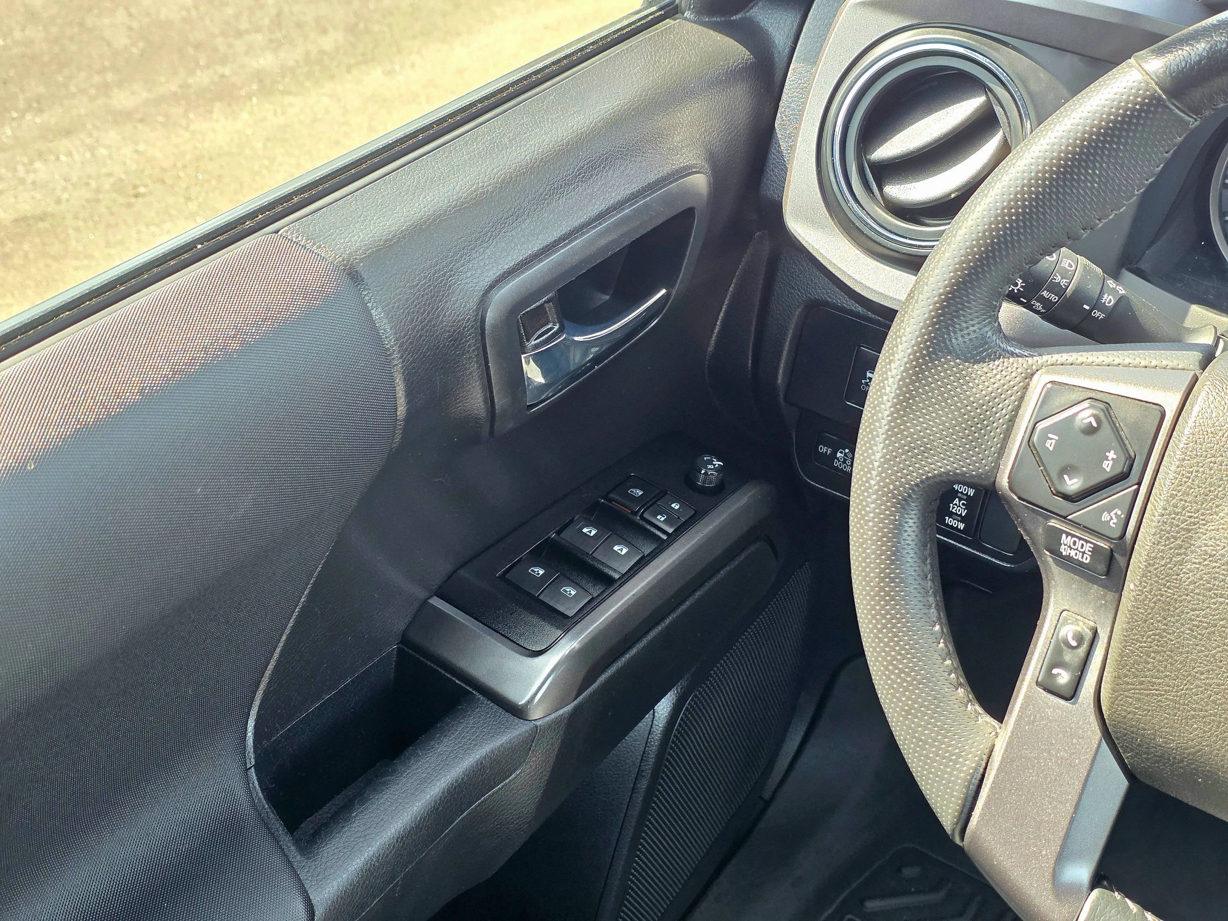 Used 2023 Toyota Tacoma TRD Off-Road AWD/4WD image 27