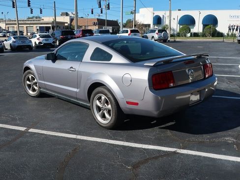 Used 2006 Ford Mustang Premium image 8