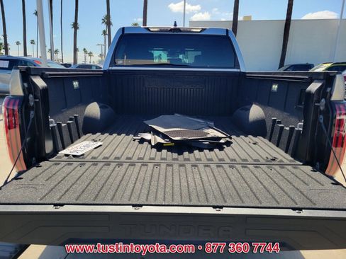 Used 2023 Toyota Tundra Platinum AWD/4WD image 13