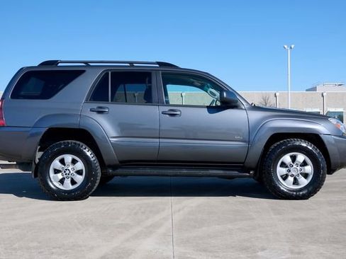 Used 2003 Toyota 4Runner SR5 image 3