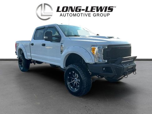 Used 2017 Ford F250 XLT image 10