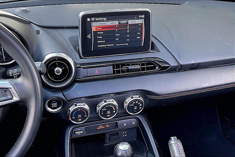 Used 2017 MAZDA MX-5 Miata RF Grand Touring RWD image 5