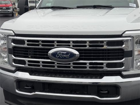 New 2024 Ford F550 4x4 SuperCab Super Duty image 5
