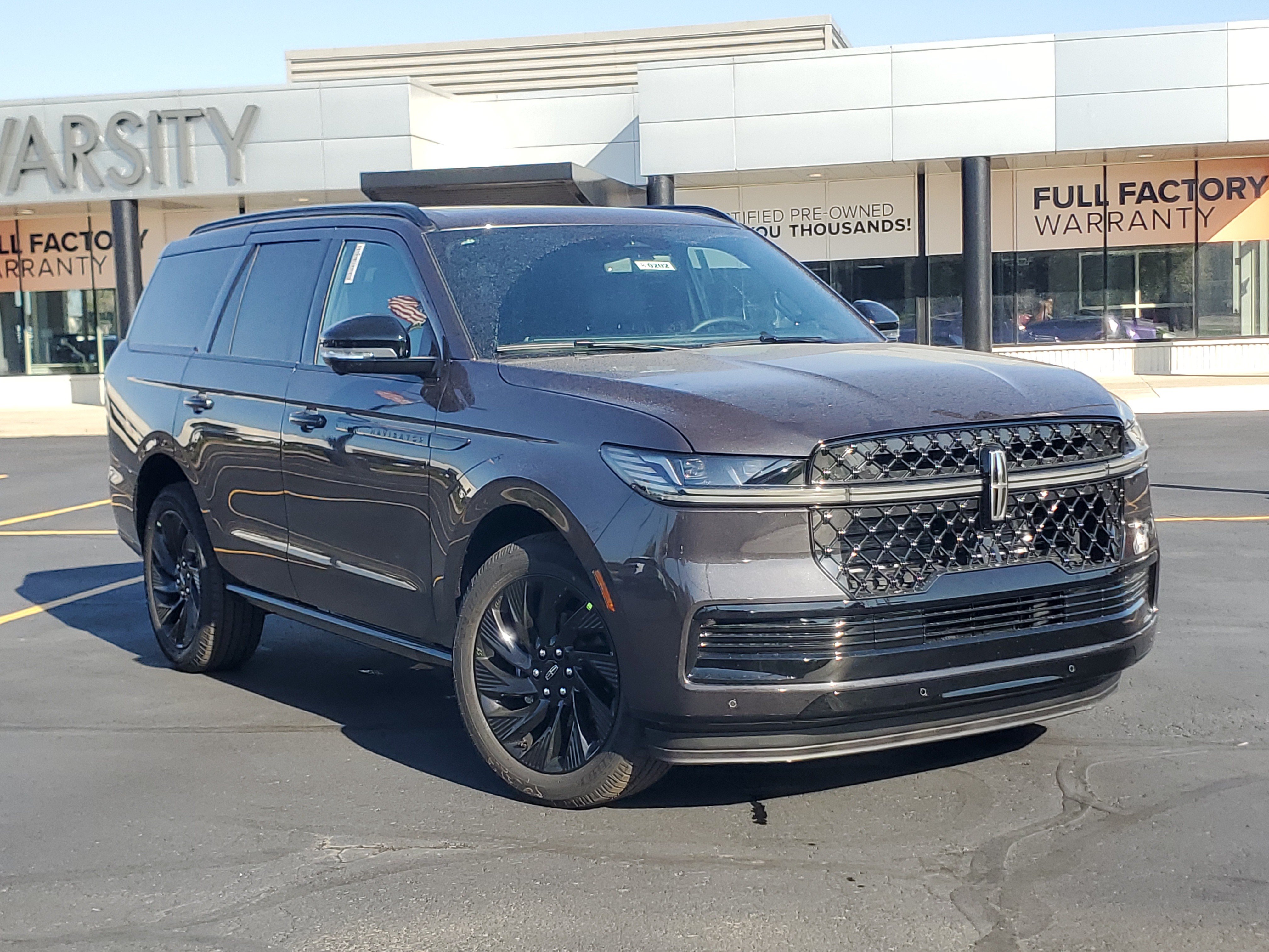 New 2027 Lincoln Navigator Reserve w/ Jet Appearance Package AWD/4WD 360° Tour
