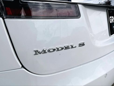 Used 2017 Tesla Model S 75 image 28