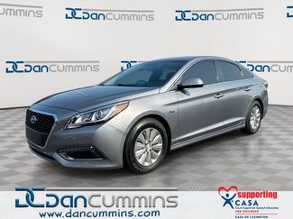 Used 2017 Hyundai Sonata SE FWD video 1