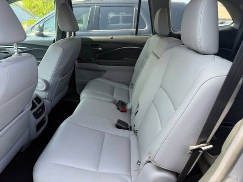 Used 2022 Honda Pilot Special Edition image 16