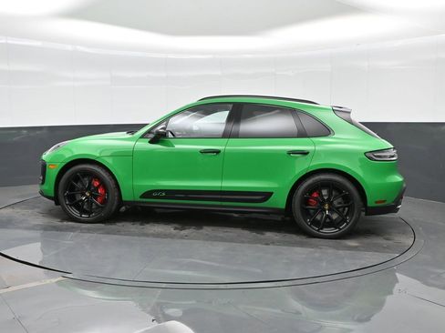 New 2026 Porsche Macan GTS image 2
