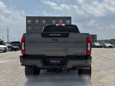 Used 2022 Ford F250 Lariat w/ Black Appearance Package AWD/4WD image 9