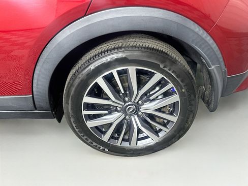 Used 2024 Nissan Kicks SV FWD image 11