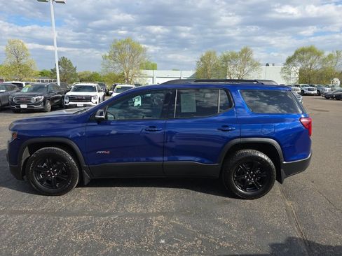 Used 2023 GMC Acadia AT4 w/ Technology Package AWD/4WD image 8