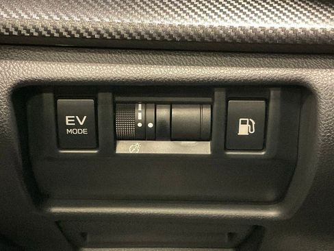 New 2026 Subaru Crosstrek 2.5i Limited image 12