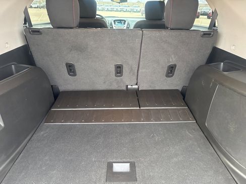 Used 2017 Chevrolet Equinox LT image 36