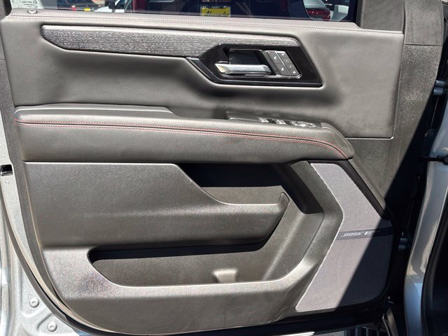 Used 2025 GMC Yukon XL AT4 Ultimate AWD/4WD image 24