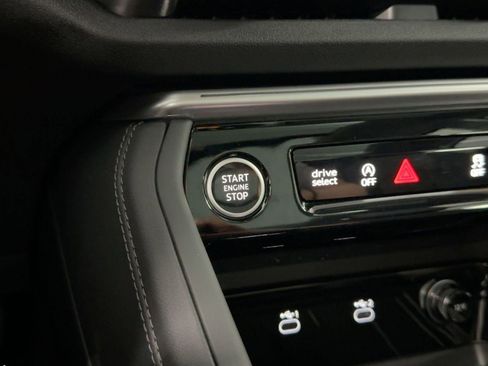 New 2025 Audi Q5 Premium Plus image 26