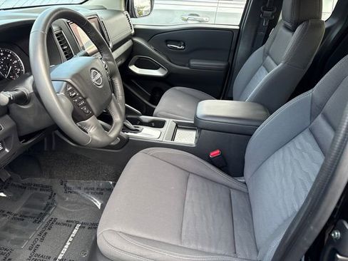 Certified 2024 Nissan Frontier SV w/ SV Convenience Package AWD/4WD image 9