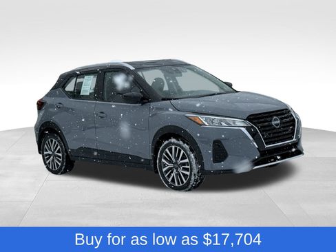 Used 2023 Nissan Kicks SV image 7