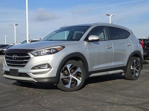 Used 2017 Hyundai Tucson Sport image 2