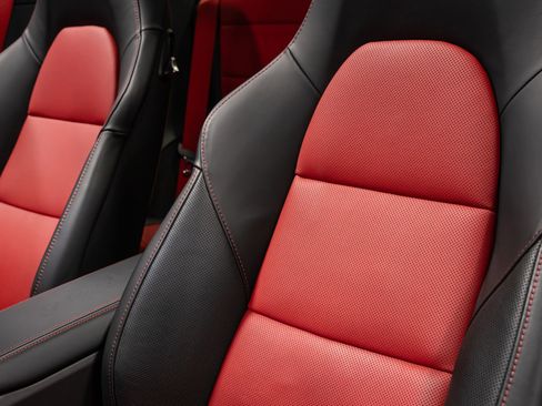 Used 2015 Porsche 911 Targa 4S image 47