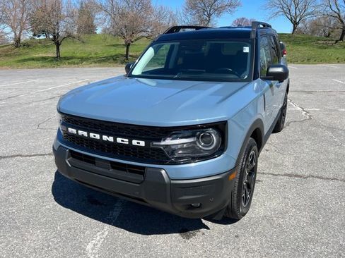 Used 2025 Ford Bronco Sport Outer Banks w/ Outer Banks Tech Package+ image 4