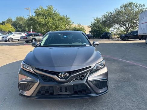 Used 2024 Toyota Camry SE FWD image 2