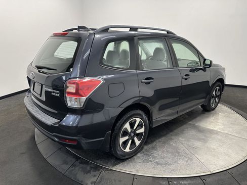 Used 2017 Subaru Forester 2.5i w/ Alloy Wheel Package image 6