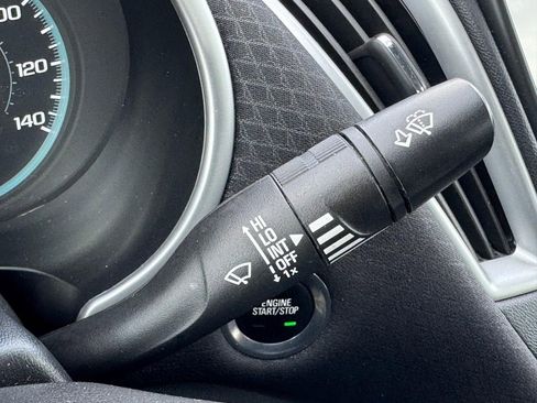 Used 2024 Chevrolet Malibu LT image 25