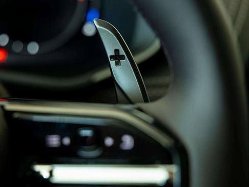 New 2026 Aston Martin DBX 707 image 27