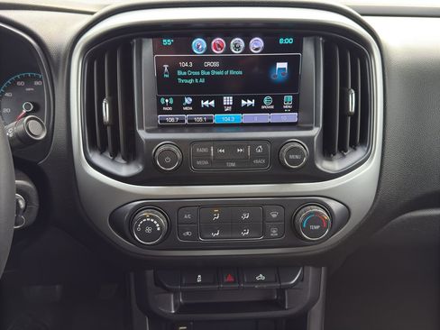 Used 2017 Chevrolet Colorado LT w/ LT Convenience Package RWD image 21