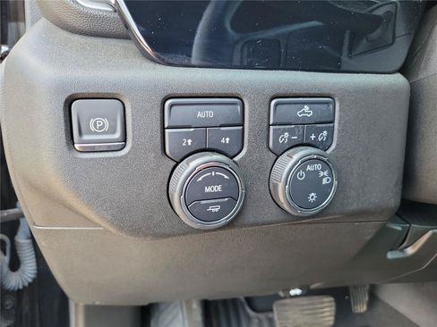 Used 2023 Chevrolet Silverado 1500 LT AWD/4WD image 22