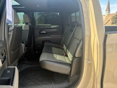 Used 2023 Chevrolet Silverado 1500 ZR2 w/ Technology Package image 19