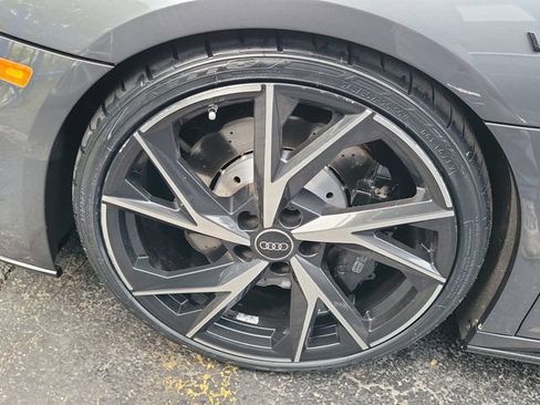 Used 2022 Audi R8 V10 performance RWD image 8