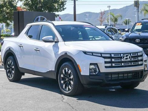 New 2025 Hyundai Santa Cruz SEL image 3